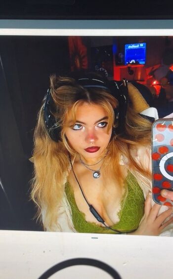🔥 Aiiygatorz leaked private photo uncensored full