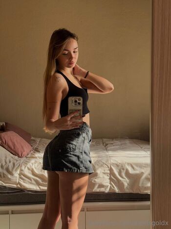 🔥 Alexisgoldx leaked private photo uncensored full