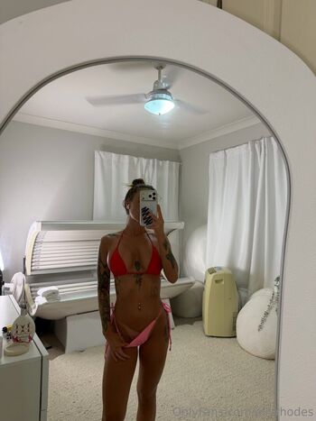 🔥 Ally rhodes  page leaked private photo uncensored full