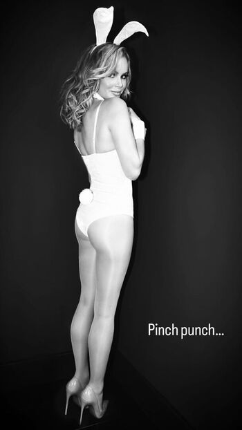 🔥 Amanda holden  page leaked private photo uncensored full