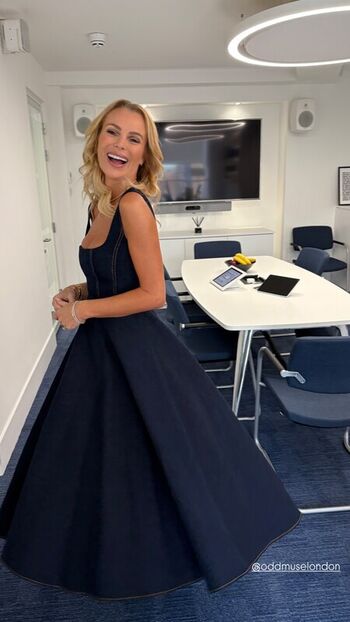 🔥 Amanda holden  page leaked private photo uncensored full