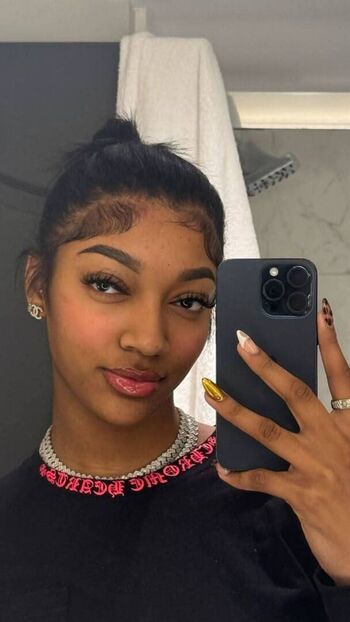 🔥 Angel reese page leaked private photo uncensored full