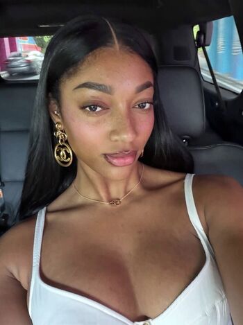 🔥 Angel reese page leaked private photo uncensored full