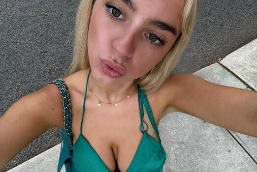 🔥 Avaarini leaked private photo uncensored full