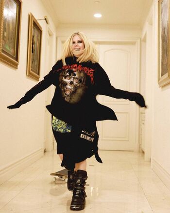 🔥 Avril lavigne page leaked private photo uncensored full