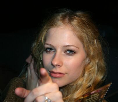 🔥 Avril lavigne page leaked private photo uncensored full