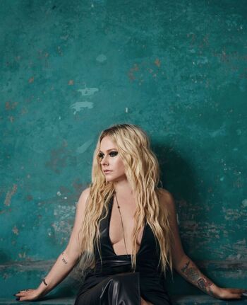 🔥 Avril lavigne leaked private photo uncensored full