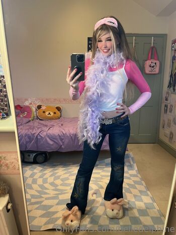🔥 Belle delphine  page leaked private photo uncensored full