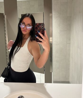 🔥 Carolinealexa leaked private photo uncensored full