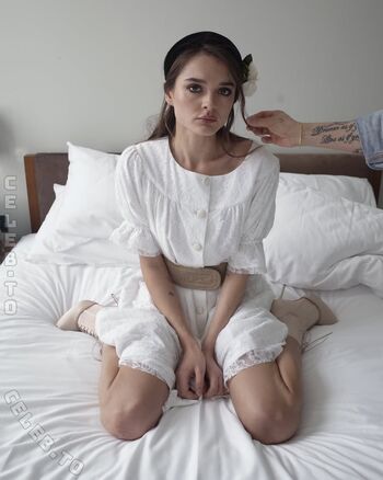 🔥 Charlotte lawrence leaked private photo uncensored full