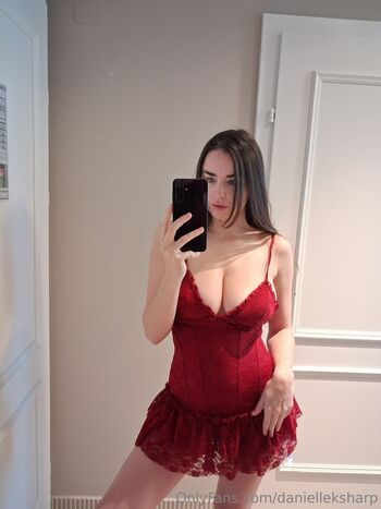 🔥 Daniimee  page leaked private photo uncensored full