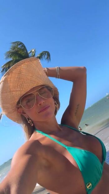 🔥 Deborah secco  page leaked private photo uncensored full