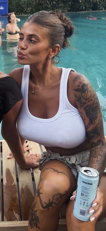 🔥 Emiiby  page leaked private photo uncensored full