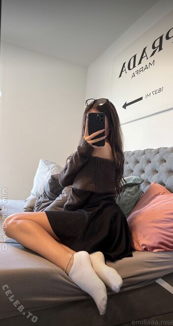 🔥 Emiliaaa rose leaked private photo uncensored full