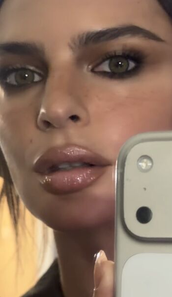 🔥 Emily ratajkowski  page leaked private photo uncensored full
