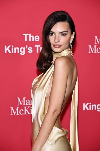🔥 Emily ratajkowski  page leaked private photo uncensored full