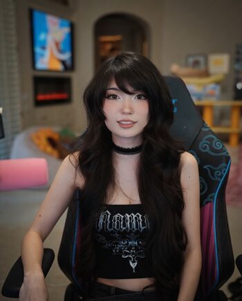 🔥 Emiru  page leaked private photo uncensored full
