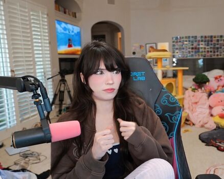 🔥 Emiru  page leaked private photo uncensored full