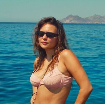 🔥 Ester dobrik page leaked private photo uncensored full