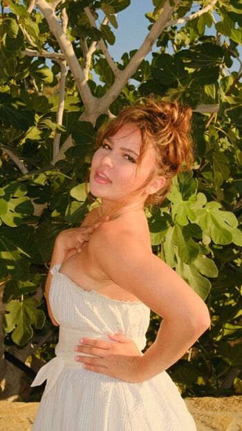 🔥 Ester dobrik page leaked private photo uncensored full