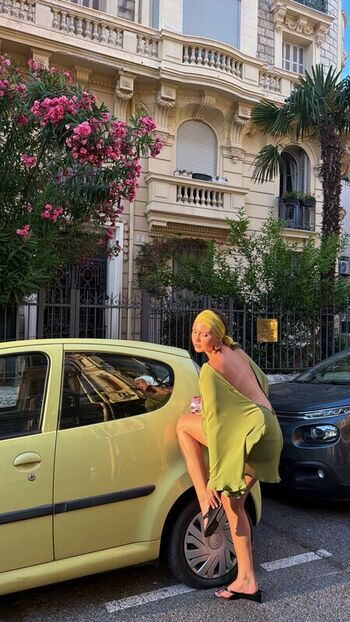 🔥 Ester dobrik page leaked private photo uncensored full