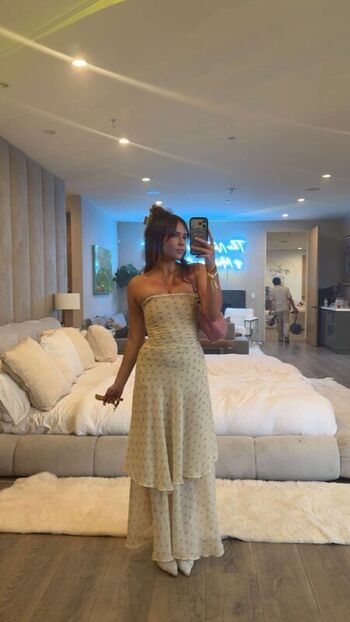 🔥 Ester dobrik page leaked private photo uncensored full