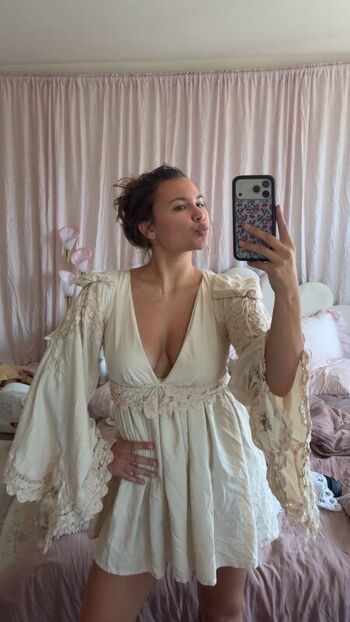 🔥 Ester dobrik page leaked private photo uncensored full