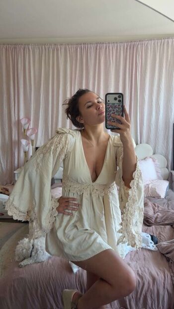 🔥 Ester dobrik page leaked private photo uncensored full