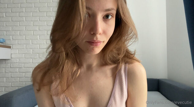 🔥 Evecutieee leaked private photo uncensored full