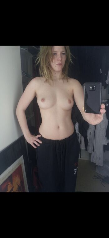 🔥 Ewa simpanen leaked private photo uncensored full