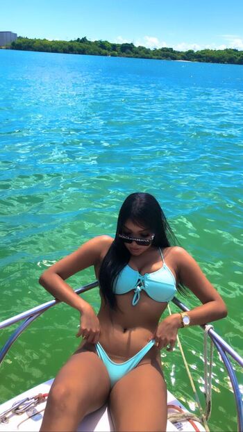 🔥 Gatas de salvador leaked private photo uncensored full