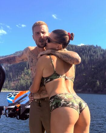 🔥 Hailey baldwin bieber leaked private photo uncensored full