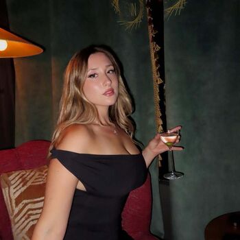 🔥 Hannahhitchner leaked private photo uncensored full