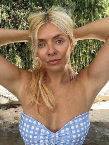 🔥 Holly willoughby page leaked private photo uncensored full