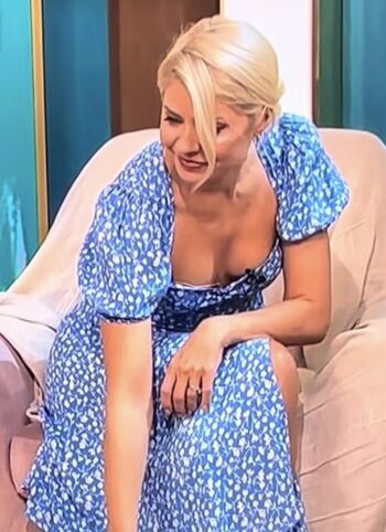 🔥 Holly willoughby leaked private photo uncensored full