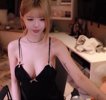 🔥 Irissiri page leaked private photo uncensored full