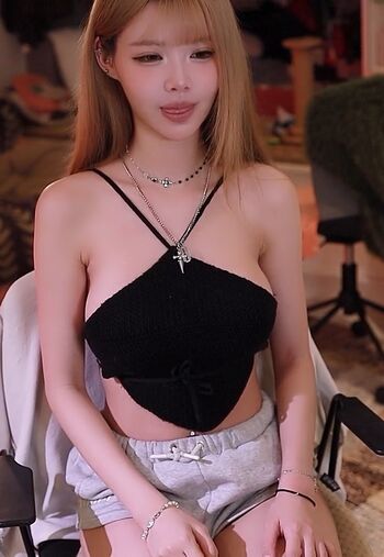 🔥 Irissiri page leaked private photo uncensored full