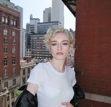 🔥 Julia garner leaked private photo uncensored full