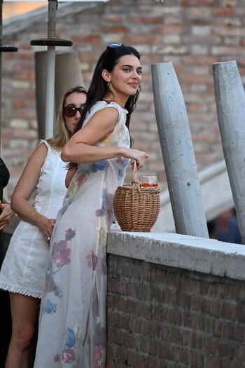 🔥 Kendall jenner  page leaked private photo uncensored full