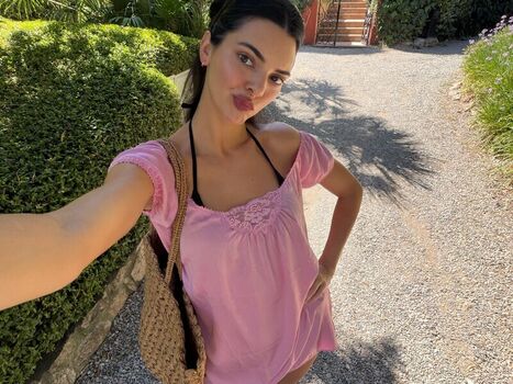 🔥 Kendall jenner  page leaked private photo uncensored full