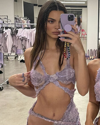 🔥 Kendall jenner  page leaked private photo uncensored full