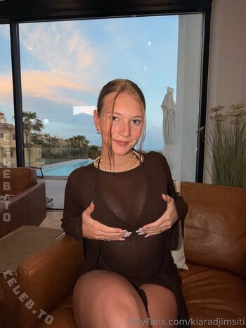 🔥 Kiara djimsiti page leaked private photo uncensored full