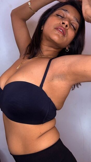 🔥 Lavanya manickam leaked private photo uncensored full