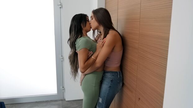 🔥 Lilveronicar page leaked private photo uncensored full