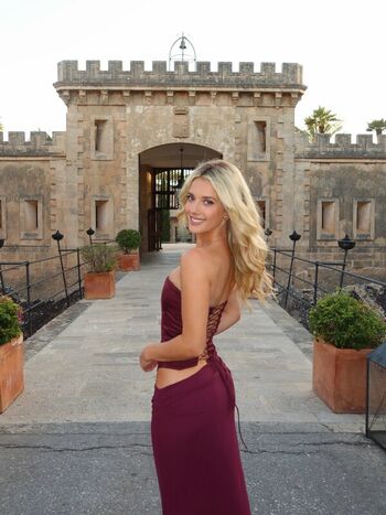 🔥 Lindsay brewer  page leaked private photo uncensored full