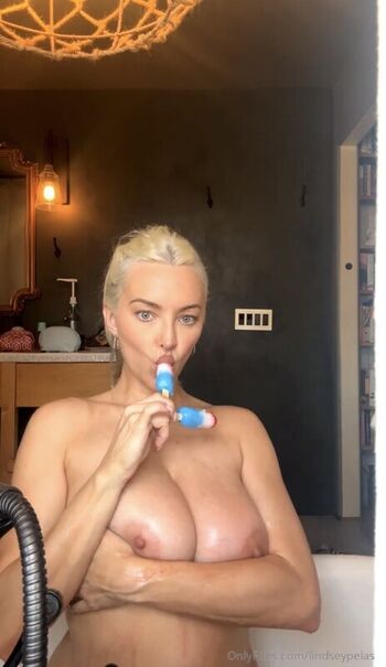 🔥 Lindsey pelas  page leaked private photo uncensored full