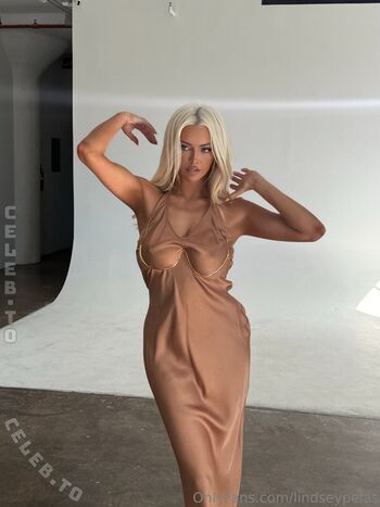 🔥 Lindsey pelas  page leaked private photo uncensored full