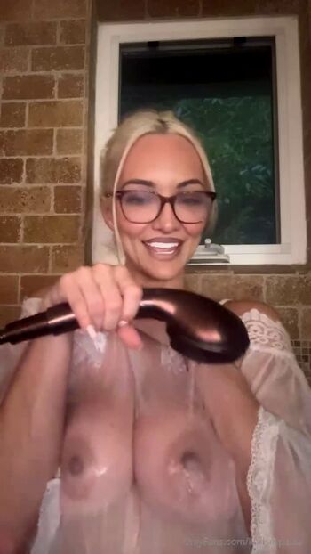 🔥 Lindsey pelas leaked private photo uncensored full