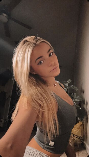 🔥 Livvy dunne  page leaked private photo uncensored full