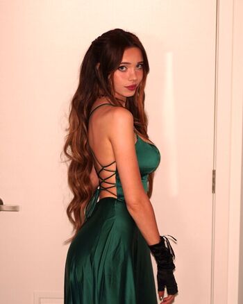 🔥 Lydiaviolet leaked private photo uncensored full